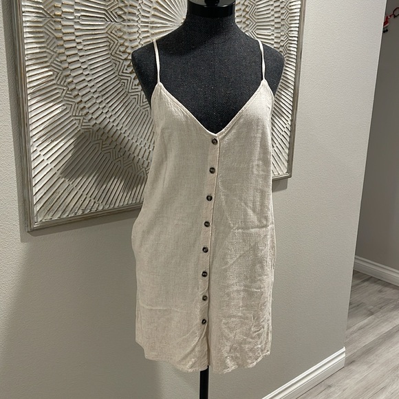 Lulus Dresses & Skirts - Lulus Cream Linen Blend Button Down Dress with pockets Medium